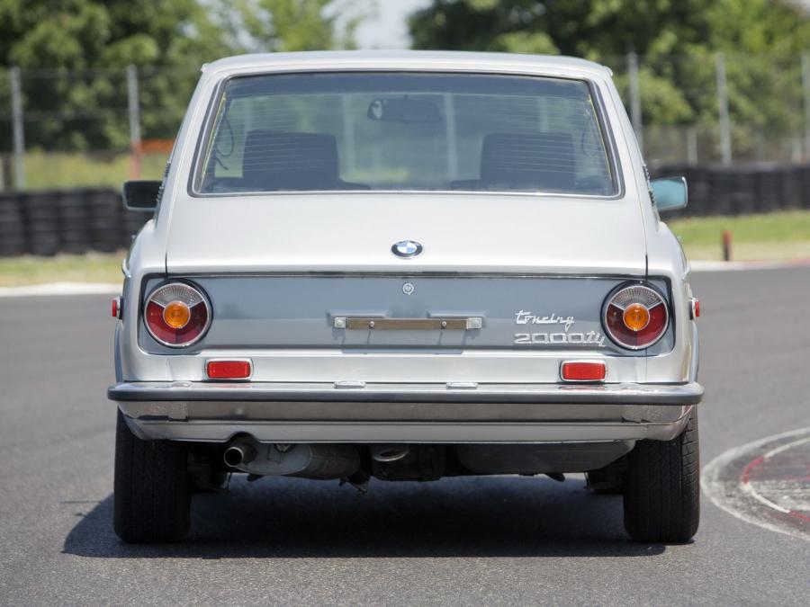  BMW 2000 tii Touring by Alpina 1972 года  (фото 4 из 8)